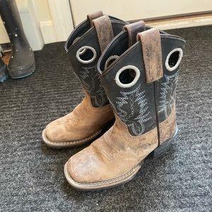 Size 10 cowboy boots